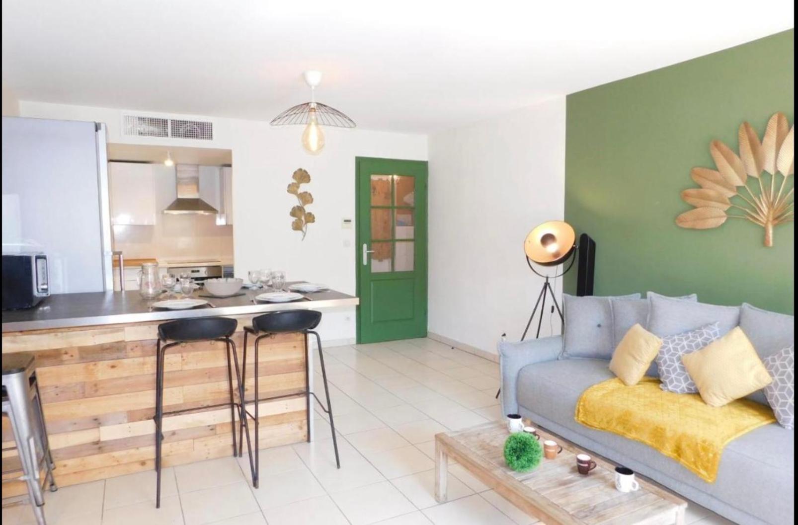 Proche 3p+40m2 Terrasse Appartement *